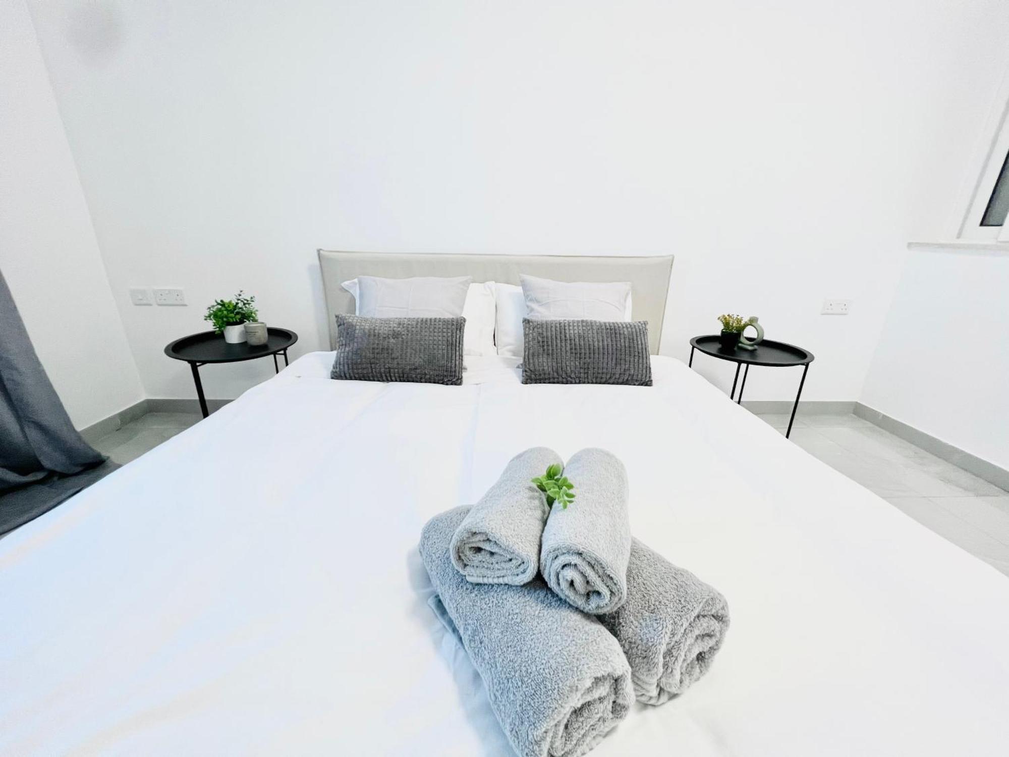 Sunshine Suits - Brand New Apartments Msida Eksteriør bilde