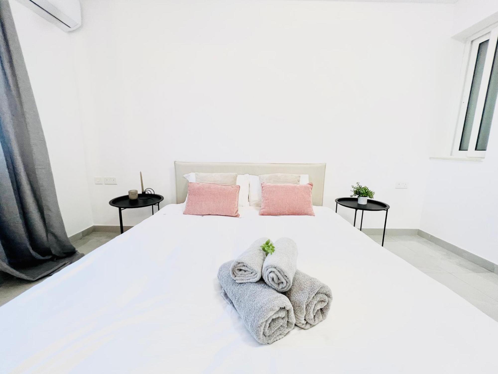 Sunshine Suits - Brand New Apartments Msida Eksteriør bilde